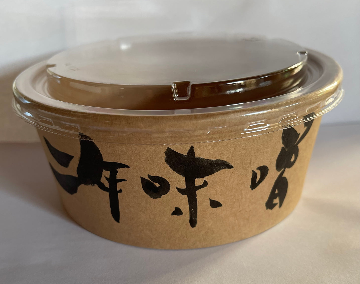 二年味噌500g×２（紙容器入りで木箱に入ってます）